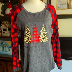 NWOT Women's Christmas Tree Plaid Tee Shirt L